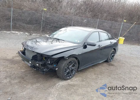 2024 Hyundai Elantra N Line z USA, uszkodzony, nr VIN KMHLR4DF1RU737993